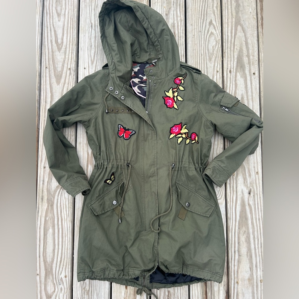 Steve Madden Olive Green Hooded Utility Anorak with Floral & Butterfly Patches